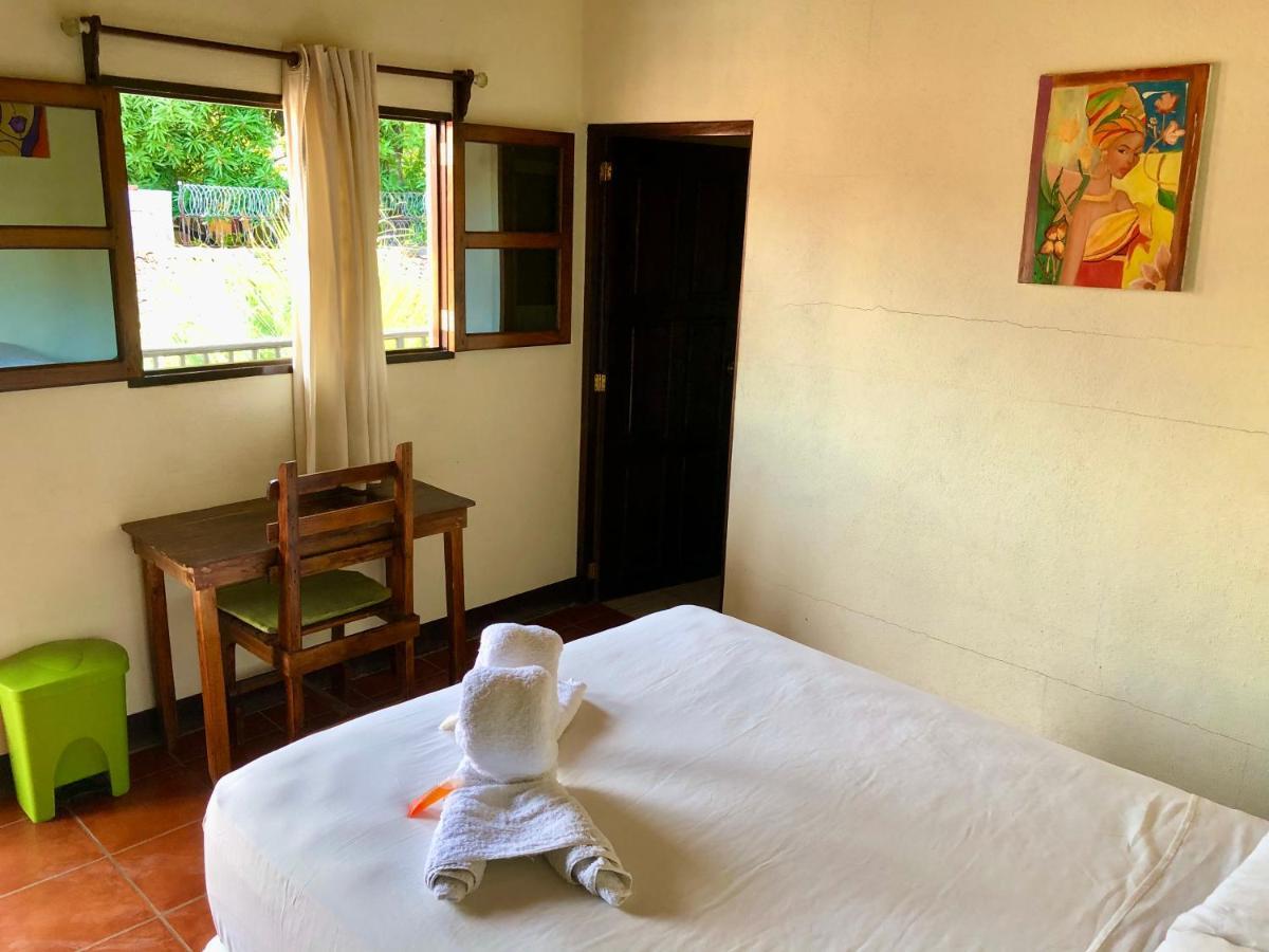 Casa Lula Leon Hostal エクステリア 写真