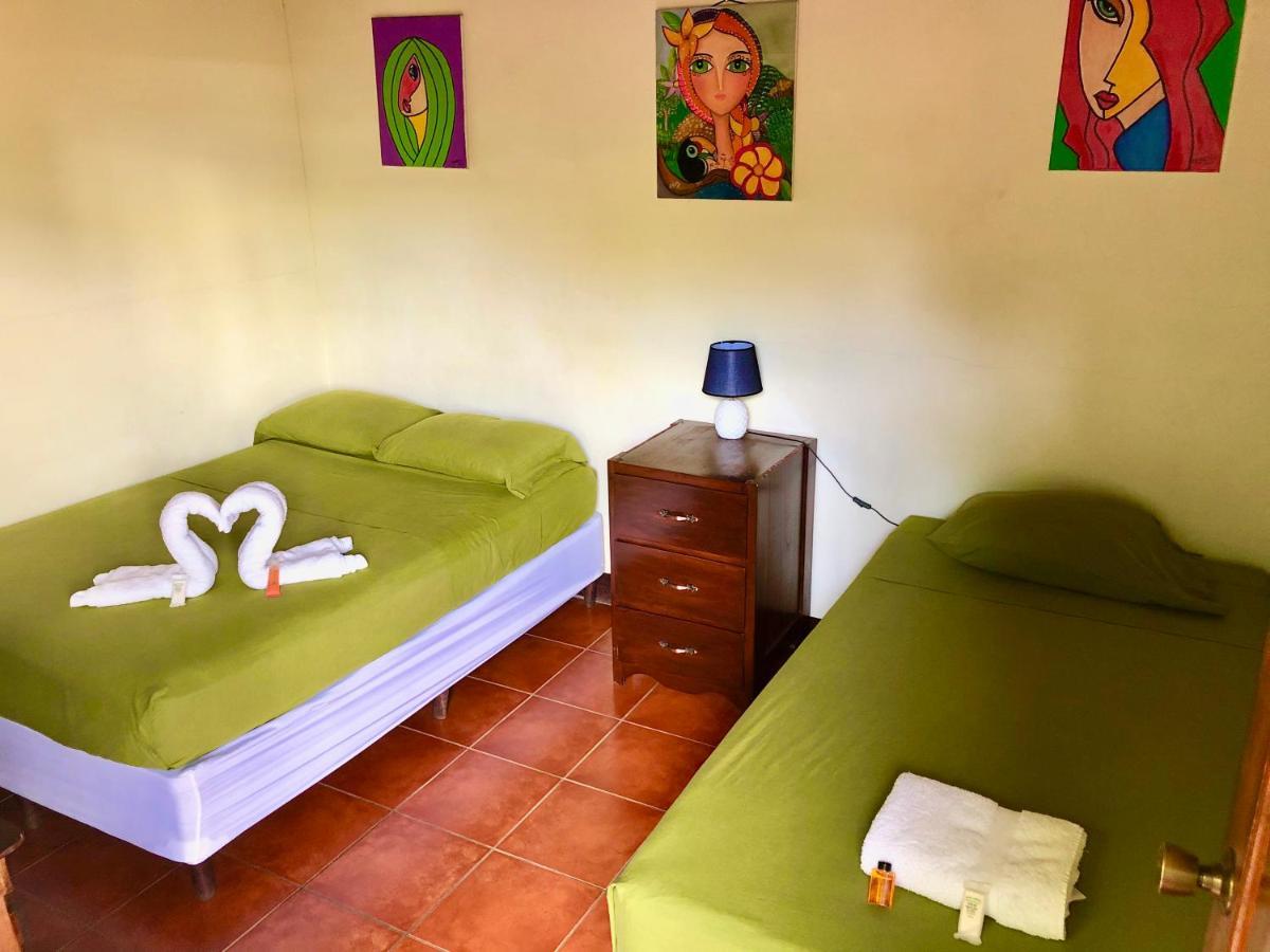 Casa Lula Leon Hostal エクステリア 写真