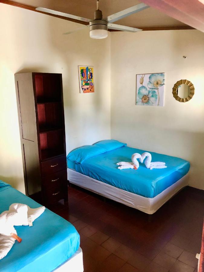 Casa Lula Leon Hostal エクステリア 写真
