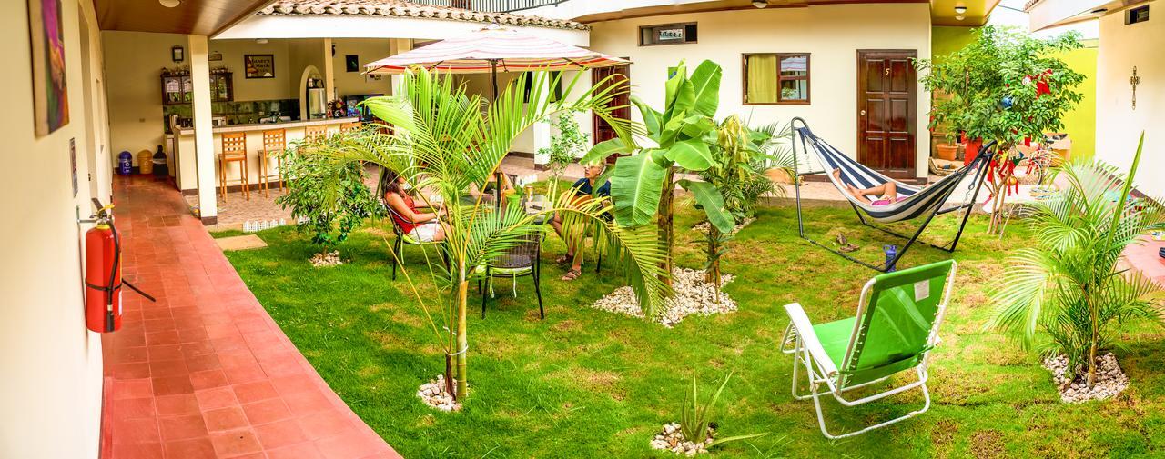 Casa Lula Leon Hostal エクステリア 写真