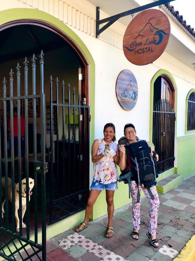 Casa Lula Leon Hostal エクステリア 写真
